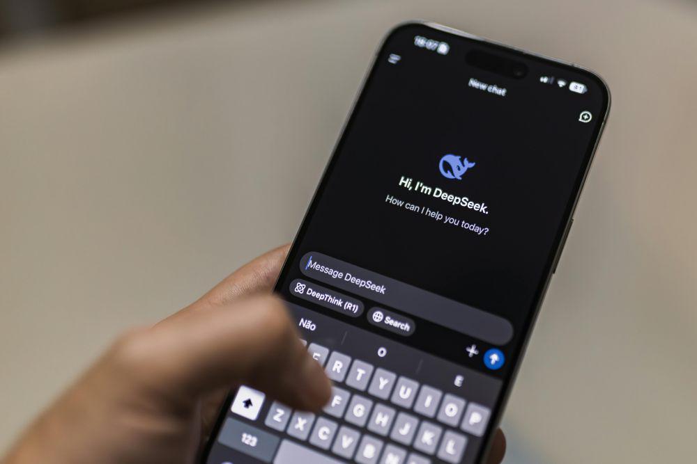 Apa Itu Generative AI? Ini Cara Kerja dan Contohnya