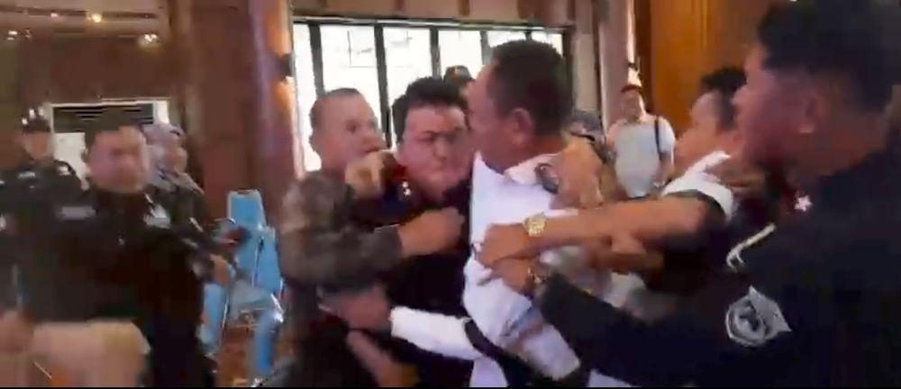 2 Kades di Ogan Ilir Baku Hantam di Rumah Dinas Bupati