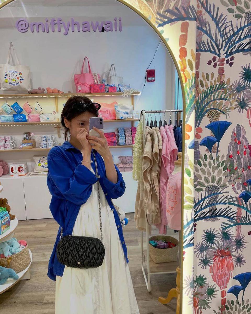 potret Jung So Min liburan di Hawaii (instagram.com/somin_jj)