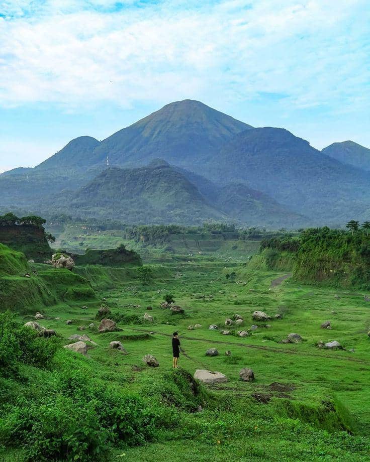 Informasi Terbaru Ranu Manduro, Sabana Berlatar Gunung | IDN Times Jatim