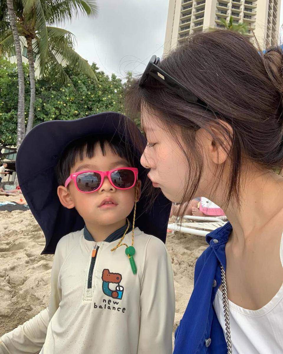 potret Jung So Min liburan di Hawaii (instagram.com/somin_jj)