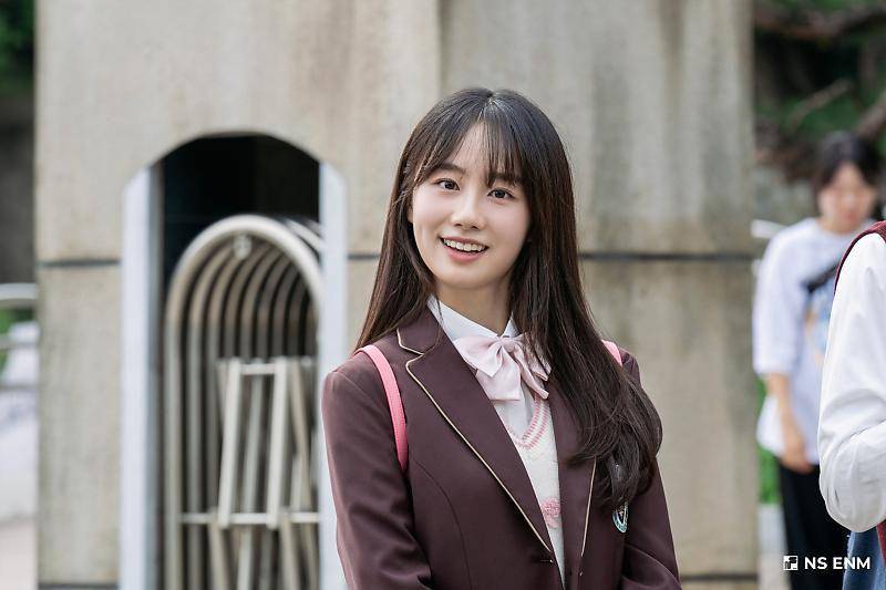 Yoon Sang Jeong di balik layar Study Group (naver.com/IOK Company)