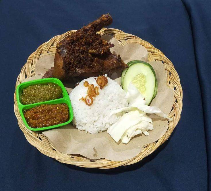 Ilustrasi Nasi Bebek (pinterest.com/kreator_graphics)