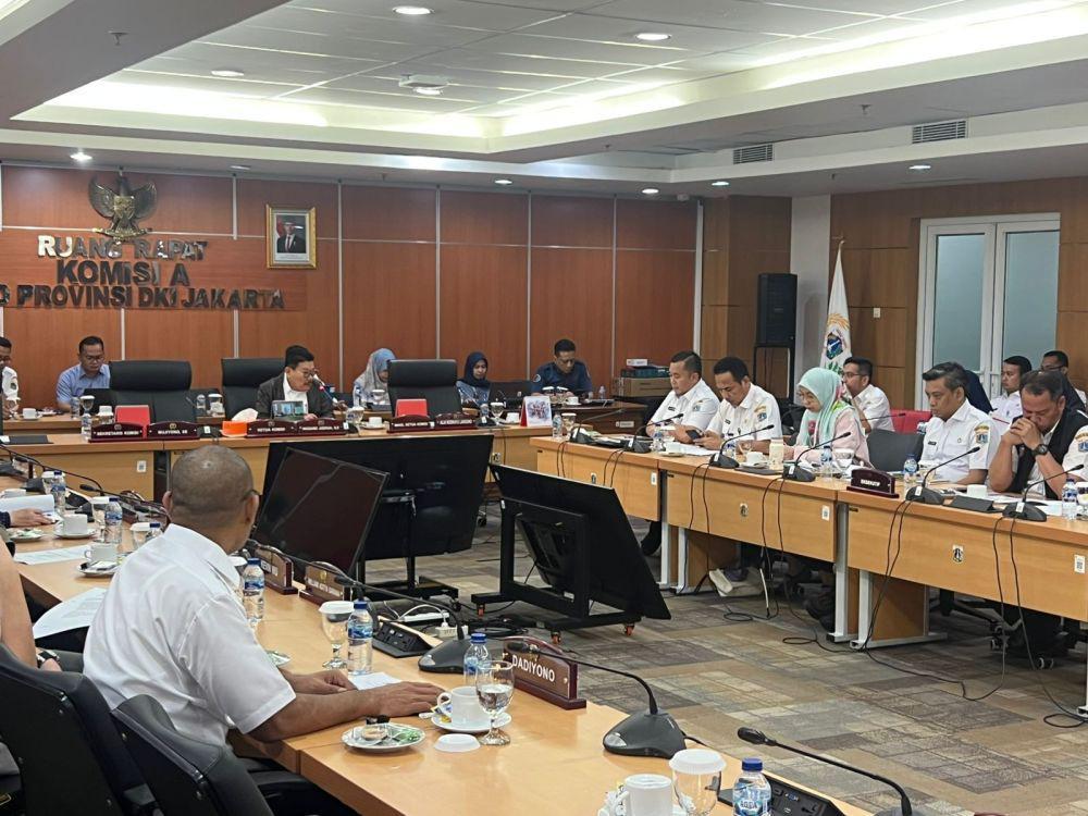 Efisiensi Anggaran, DPRD Jakarta Tekankan Optimalisasi PAD