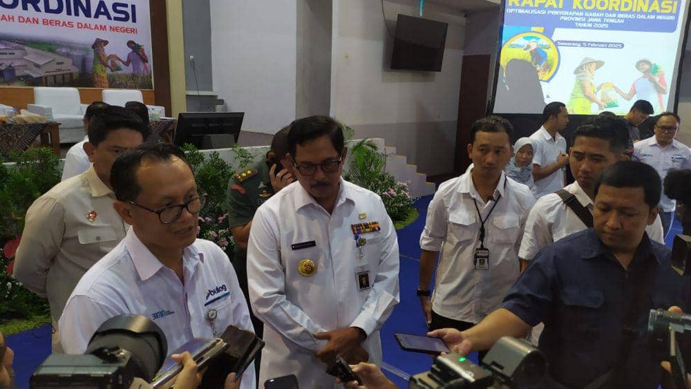 Bulog Jateng Ancang-ancang Serap 532 Ribu Ton Gabah, Dikawal TNI
