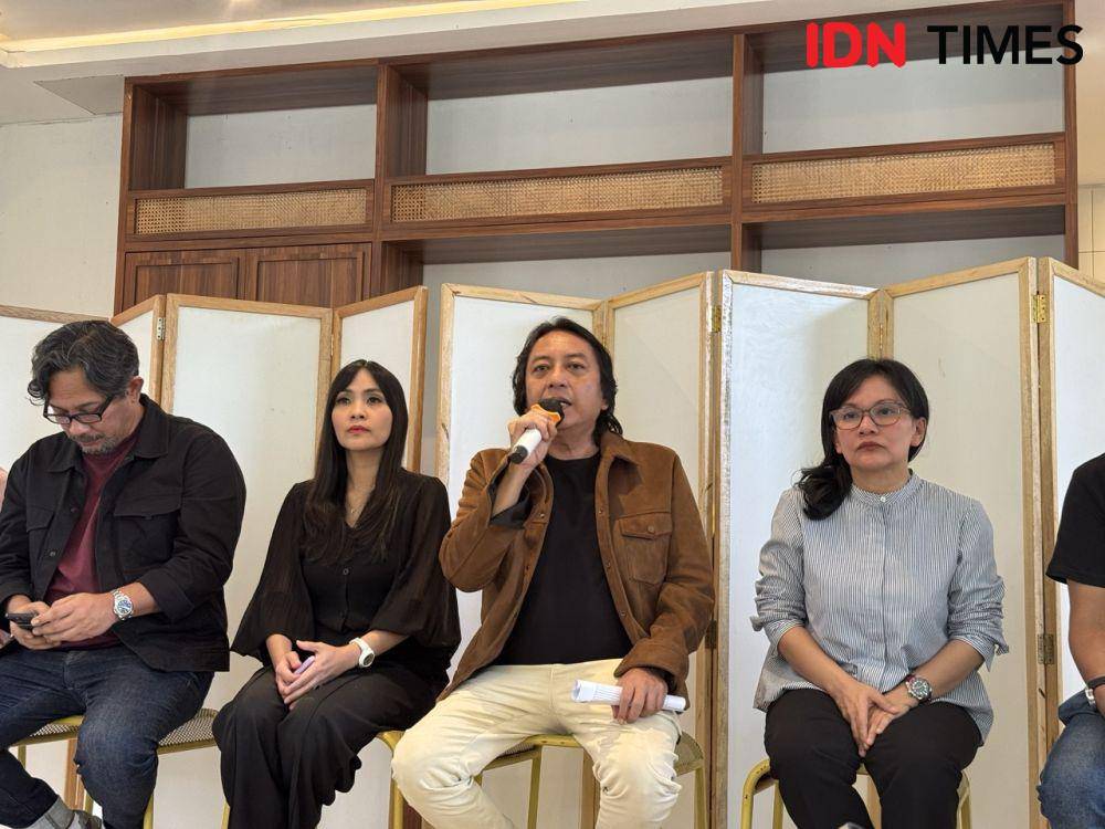 para pengurus Wahana Musik Indonesia (WAMI) dalam konferensi pers pada Rabu (5/2/2025) (IDN Times/Elizabeth Chiquita)