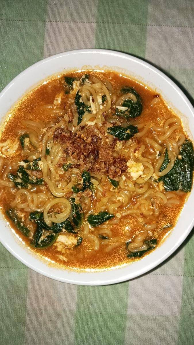 Mie Aceh Indomie (https://id.pinterest.com/poppypayy/)