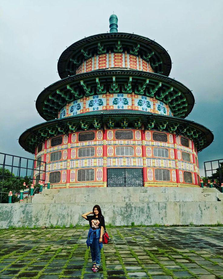 Pagoda Tian Ti Surabaya Wisata Mirip Beijing