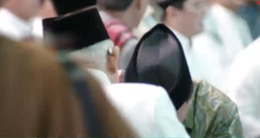 Hadiri Puncak Harlah ke-102 NU, Prabowo Cium Tangan Maruf Amin
