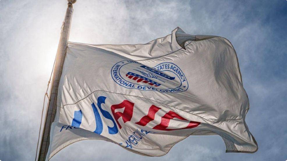 Ilustrasi bendera USAID. (Dokumentasi Bloomberg)