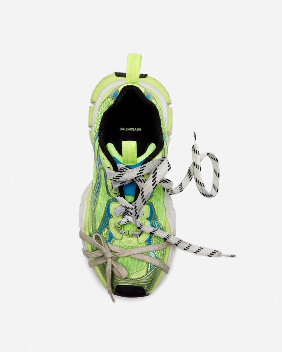 ilustrasi sepatu Balenciaga (instagram.com/balenciaga)