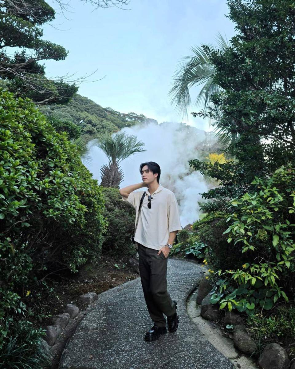 outfit liburan ala Gemini Norawit (instagram.com/gemini_nt)