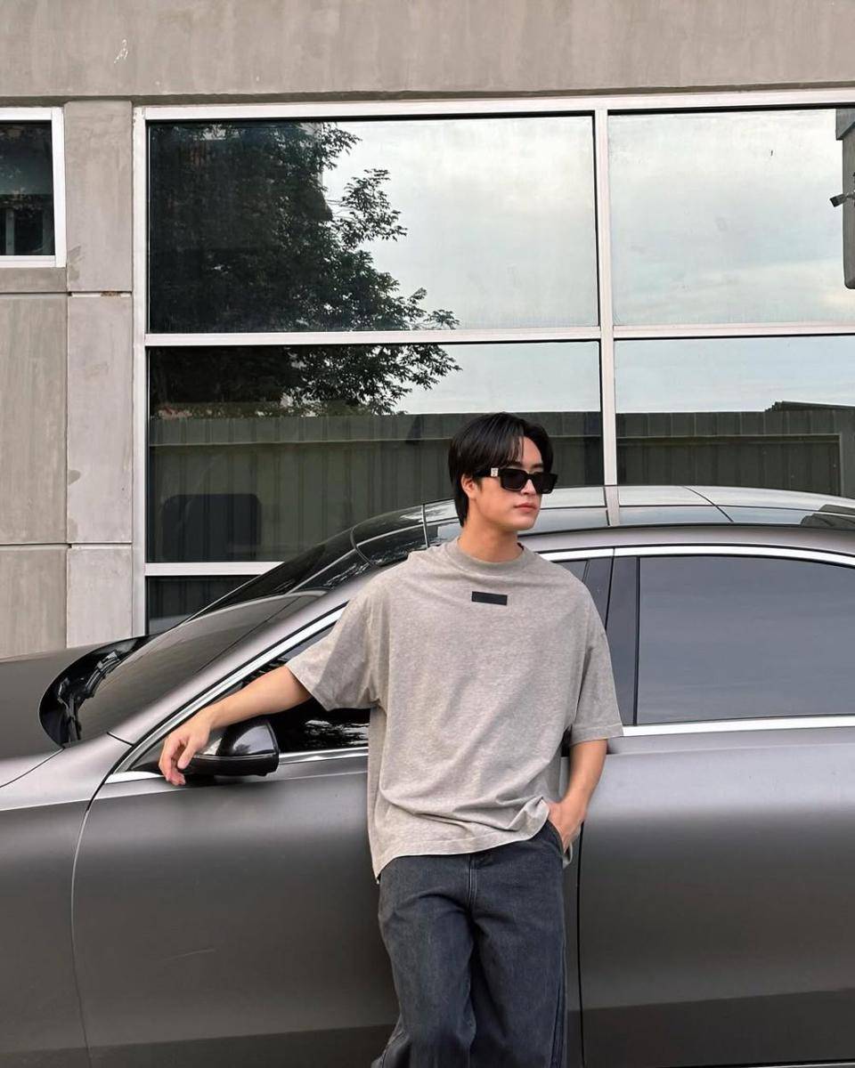 outfit liburan ala Gemini Norawit (instagram.com/gemini_nt)