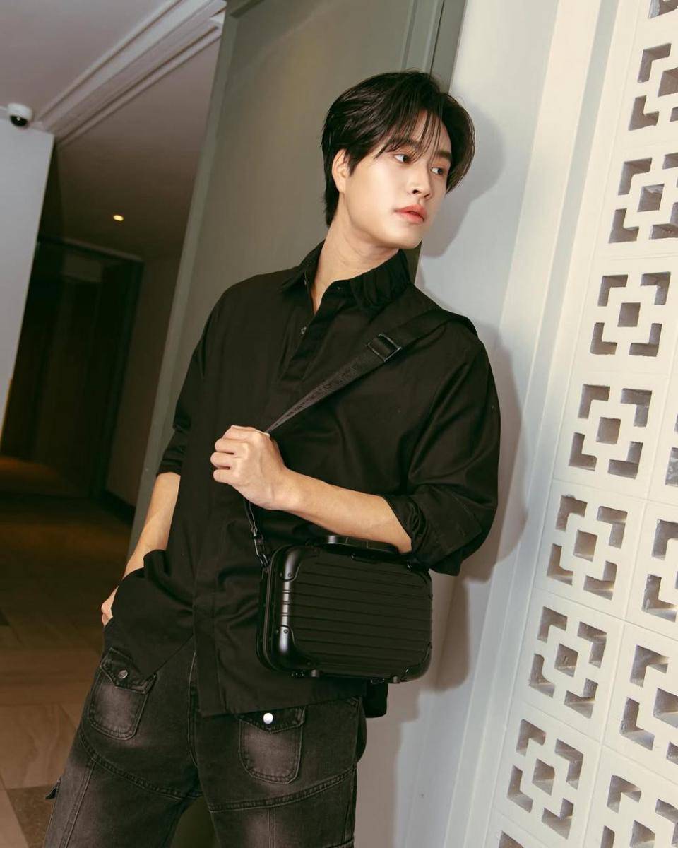 outfit liburan ala Gemini Norawit (instagram.com/gemini_nt)