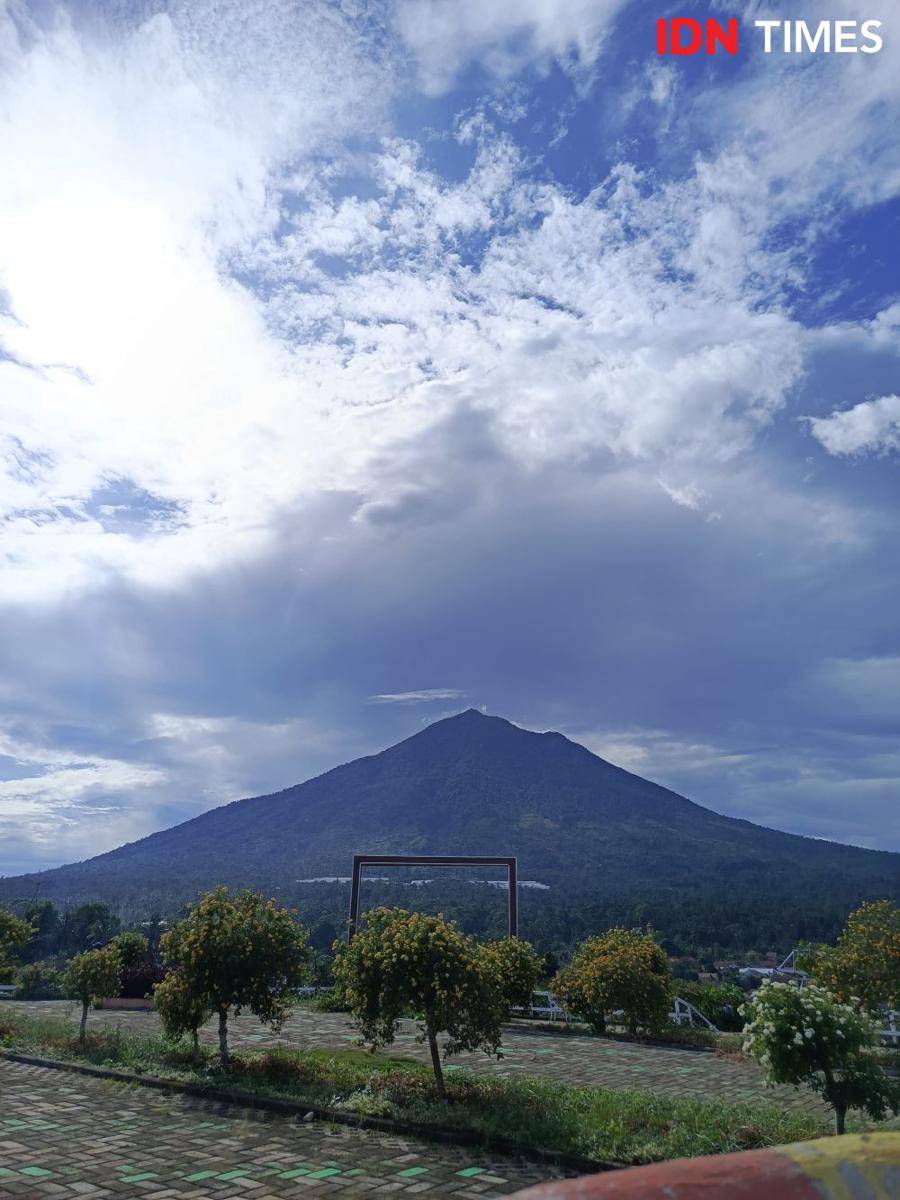 Bukit Idaman Tanggamus (IDN Times/Silviana)