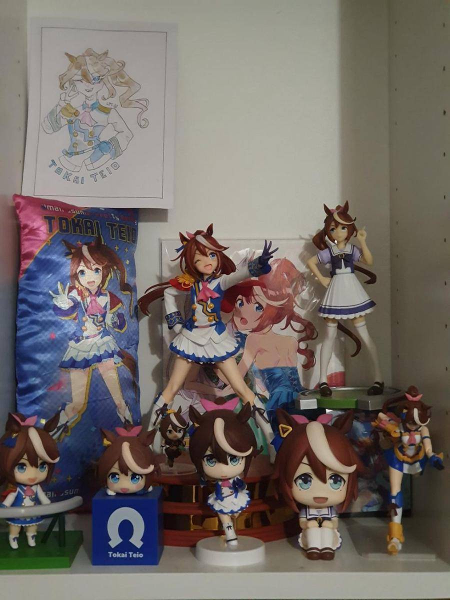 potret koleksi Uma Musume: Pretty Derby (reddit.com/user/Lisieshy)