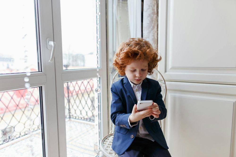 ilustrasi anak (pexels.com/Aliaksei Smalenski)
