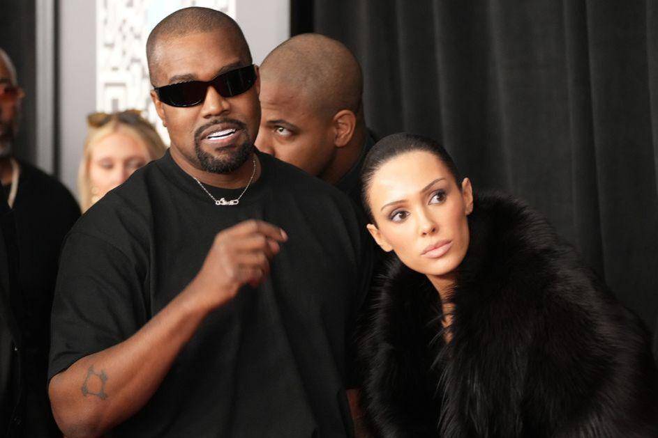 Kanye West dan Bianca Censori (x.com/DailyMirror)