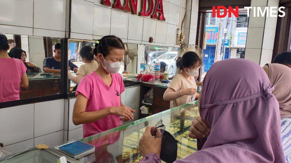 Toko emas perhiasan Anda Palembang (IDN Times/Feny Maulia Agustin)