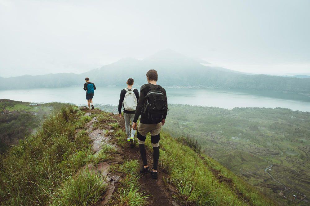 7 Cara Mencegah Kram Otot saat Mendaki Gunung
