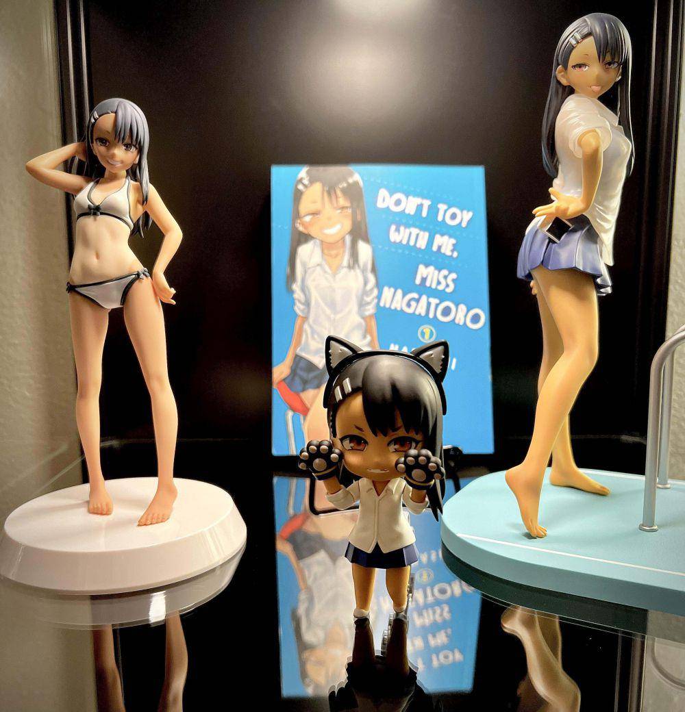 potret koleksi Don't Toy with Me, Miss Nagatoro (reddit.com/user/Shishamo23)
