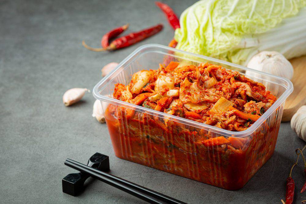 ilustrasi kimchi (freepik.com/jcomp)