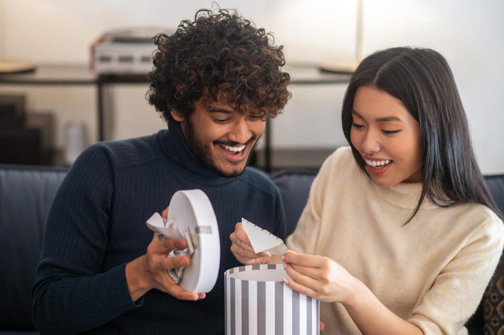 9 Ide Habiskan Waktu saat Valentine, Lakukan Ini Bersama Pasangan