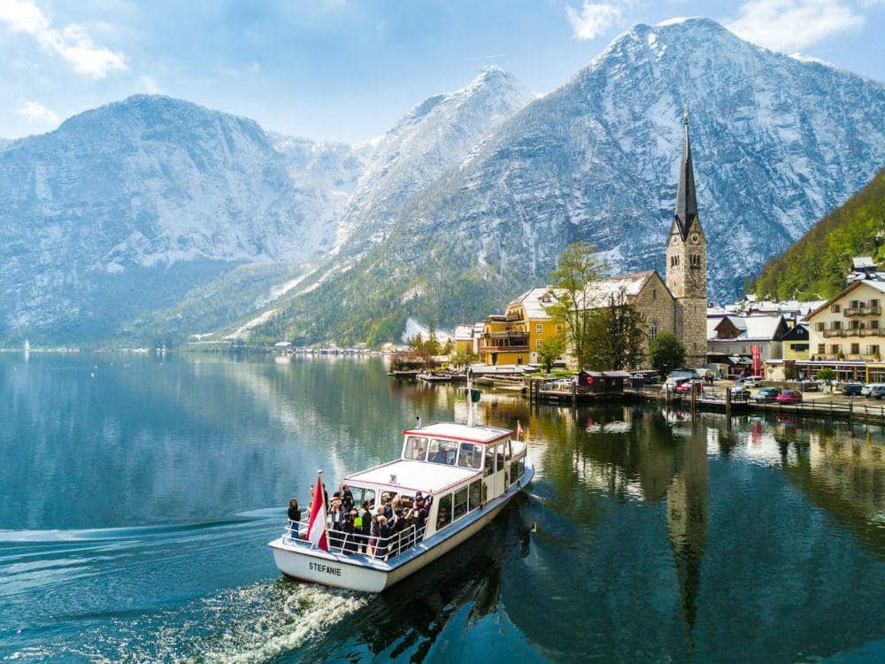 Kenapa Hallstatt Kurang Nyaman Dikunjungi saat Musim Panas?