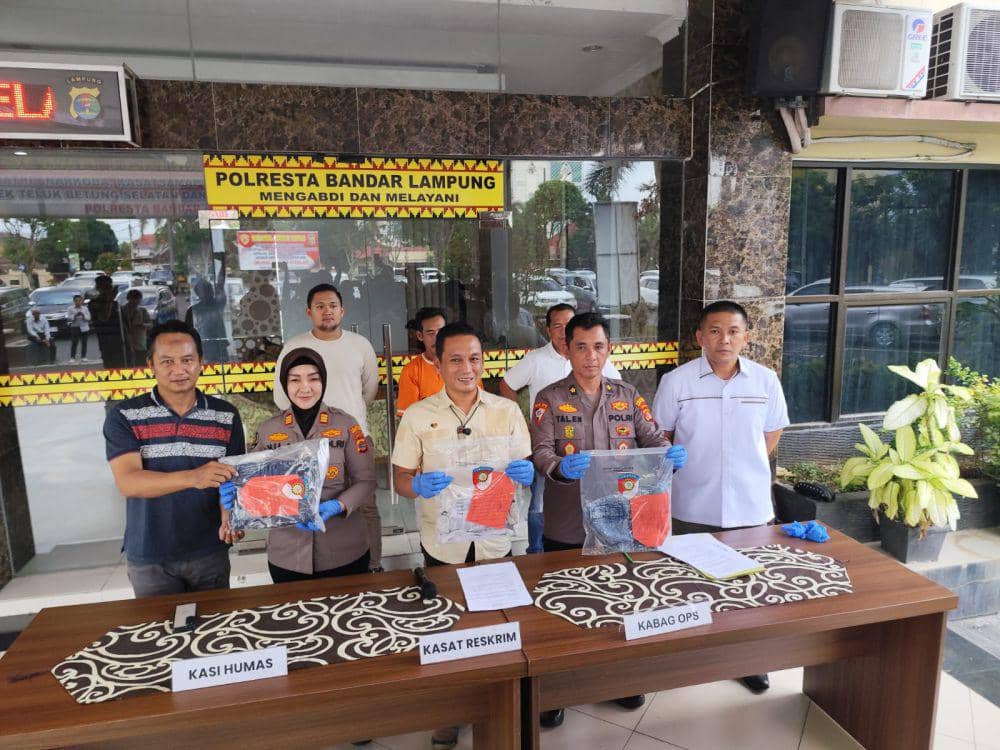 Pelaku pembakaran wanita di Bandar Lampung. (IDN Times/Muhaimin)