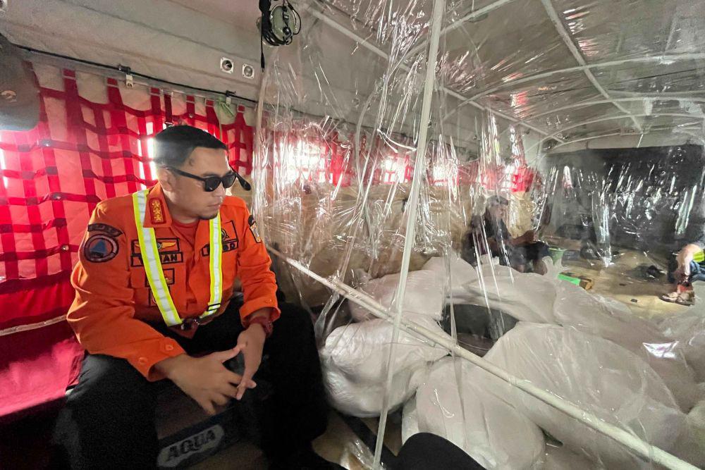Tekan Cuaca Ekstrem, BPBD Tabur 6,4 Kilogram Garam di Langit Jakarta