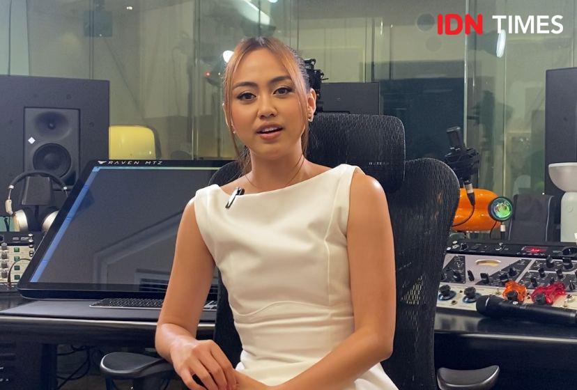 Sisca Saras Dengerin Lagu Andmesh saat Adegan Nangis di MV Lagu Baru