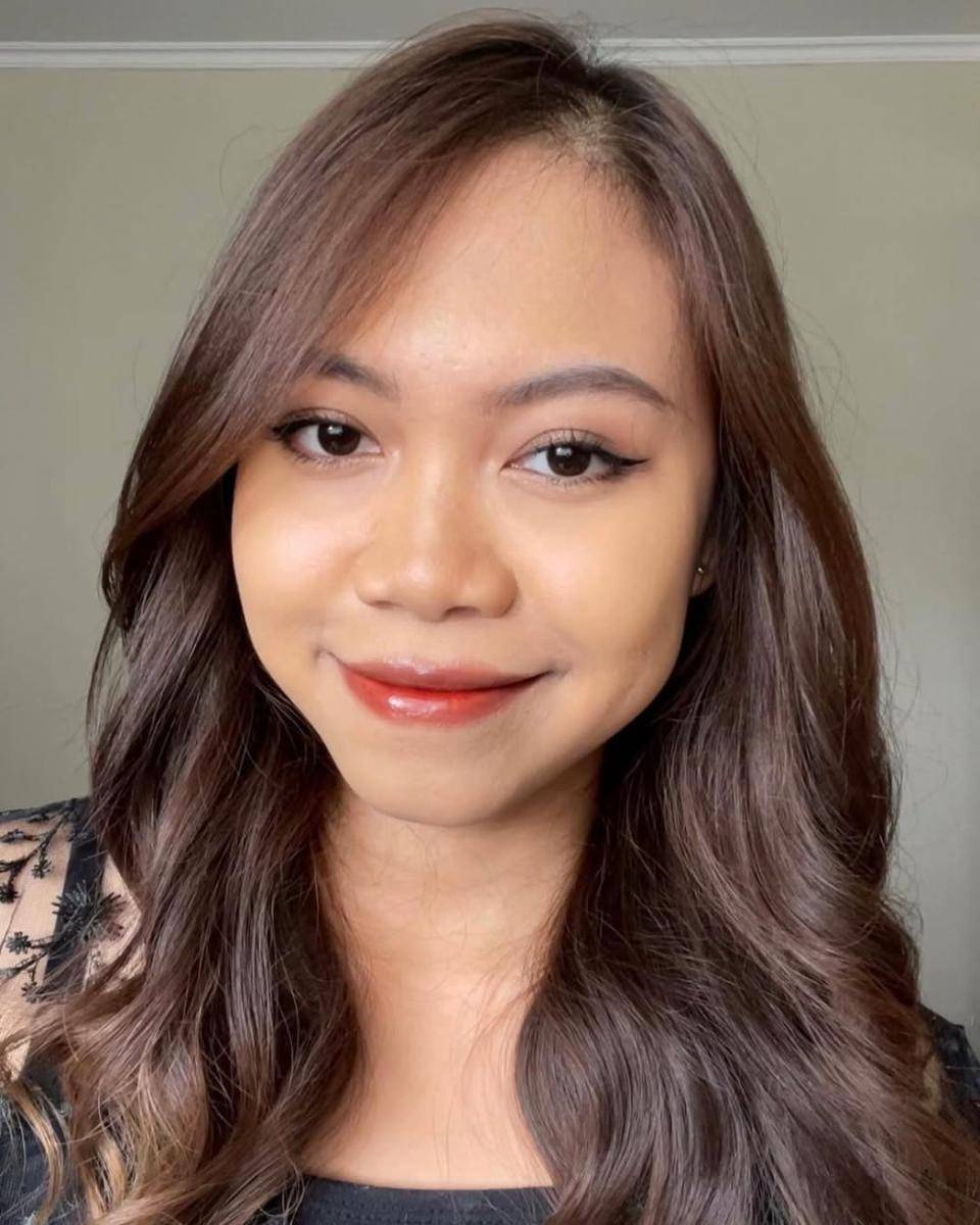 referensi makeup ke kantor ala Adhelia Fa (instagram.com/blackxugar)