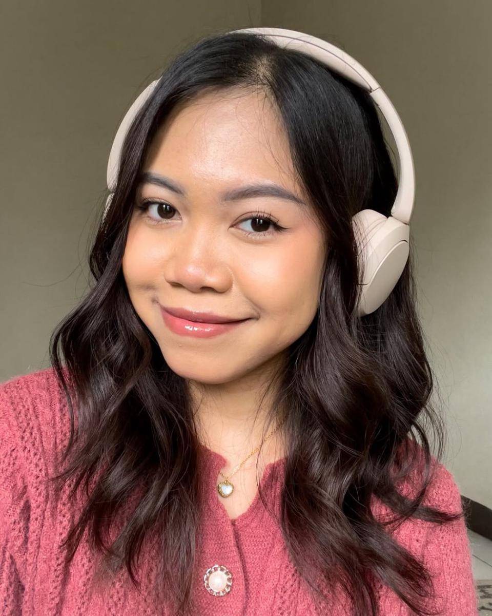 referensi makeup ke kantor ala Adhelia Fa (instagram.com/blackxugar)