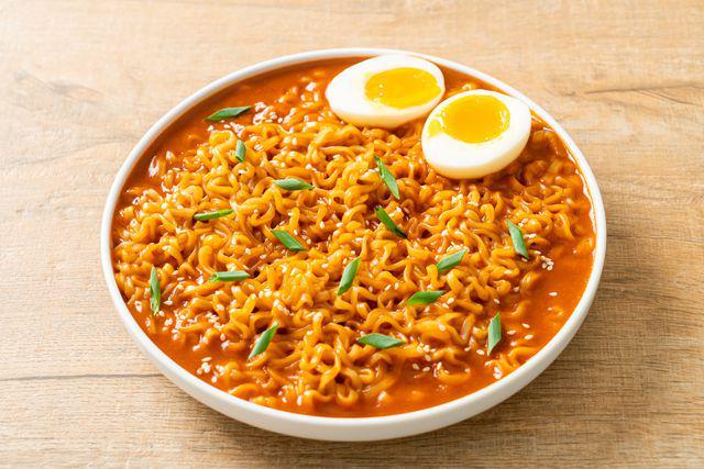 10 Side Dish untuk Menikmati Ramyeon Korea, Dijamin Makin Ketagihan