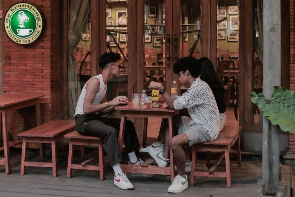 5 Coffee Shop di Dekat Pasar Triwindu Solo yang Cozy Abis!