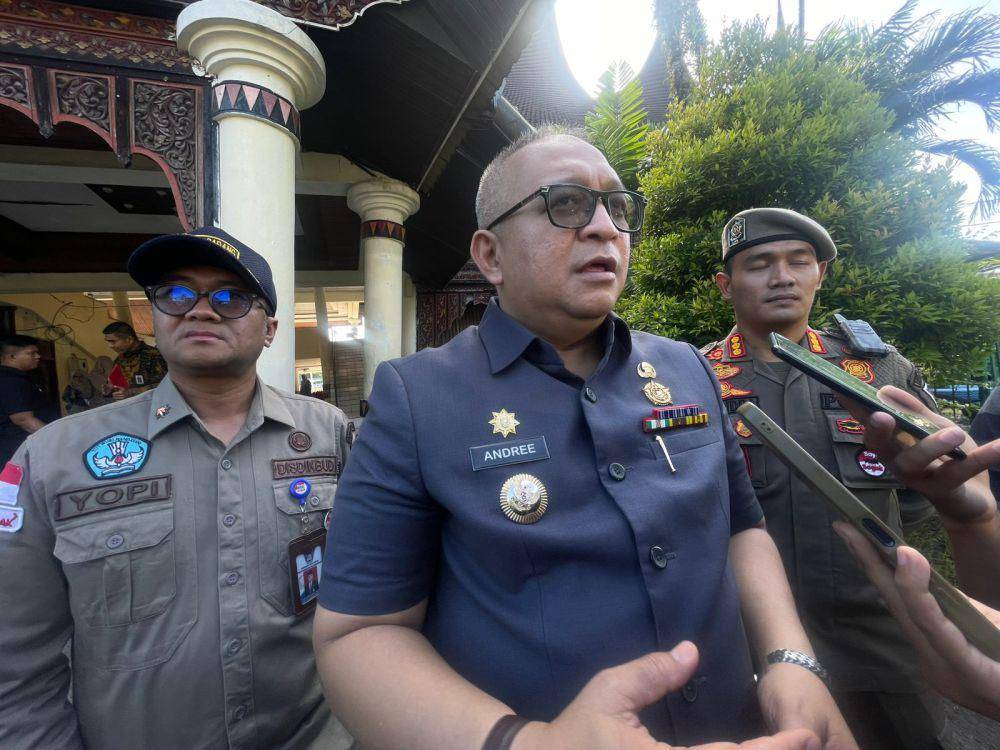 Pj Wali Kota Padang, Andree Algamar (Foto: IDN Times/Halbert Caniago)