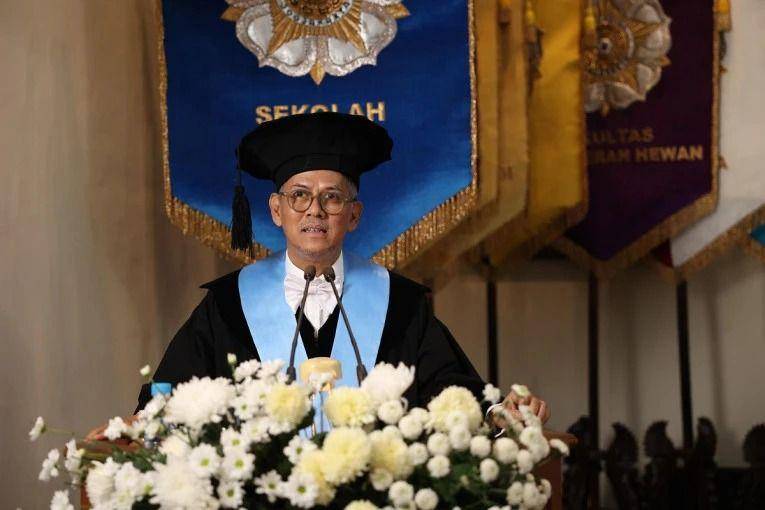 Wamenkeu RI Anggito Abimanyu Dikukuhkan Sebagai Guru Besar UGM. (HUmas UGM)
