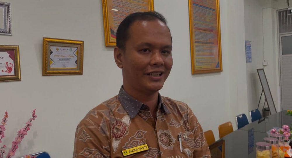 Kepala Sekolah SMKN 5 Padang, Rizka Fauzi (Foto: IDN Times/Halbert Caniago)