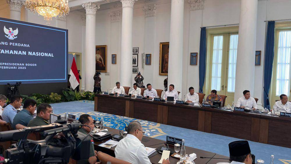 Presiden Prabowo memimpin sidang perdana Dewan Pertahanan Nasional di Istana Bogor, Jumat (7/2/2025) (dok. Istimewa)