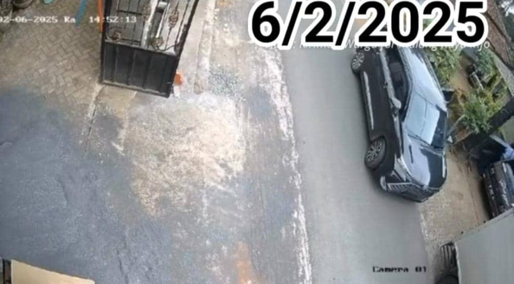Tangkapan layar CCTV upaya perampokan oleh WNA Di Kabupaten Malang. (Dok. Humas Polres Malang)