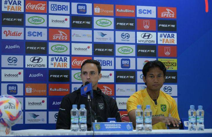Persebaya Surabaya saat Pre Match Press Conference. (Dok. Persebaya).