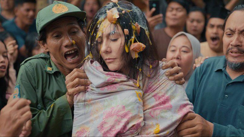 7 Potret Adegan Norma: Antara Mertua dan Menantu, Wulan Dilempar Telur