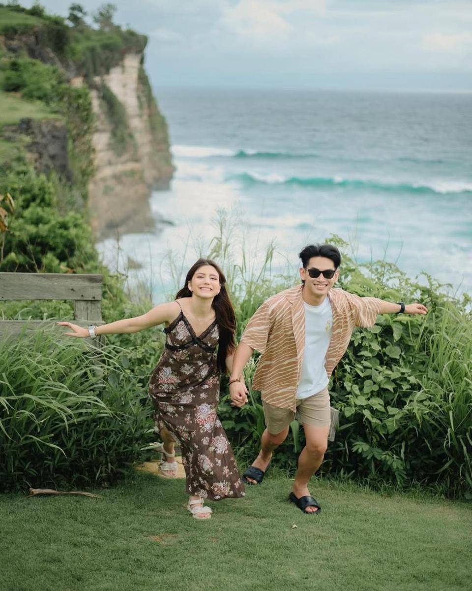 OOTD liburan dengan pasangan (instagram.com/cassandraslee)