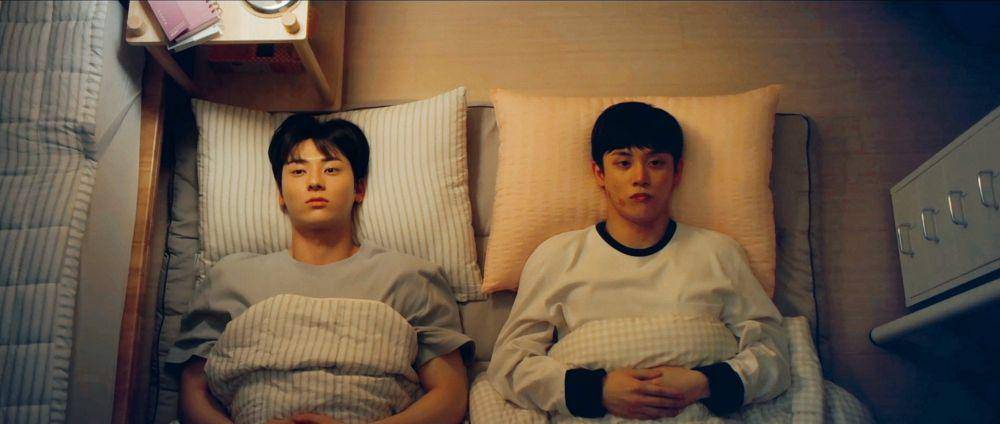Hwang Minhyun dan Lee Jong Hyun di Study Group (dok. TVING/Study Group)