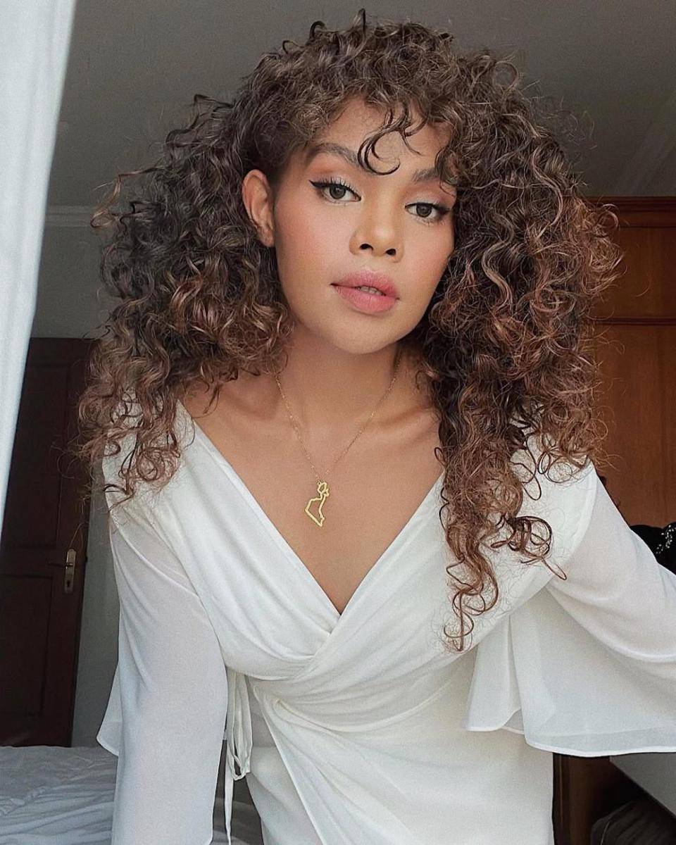 gaya makeup natural ala Lifni Sanders (instagram.com/lifnisanders)