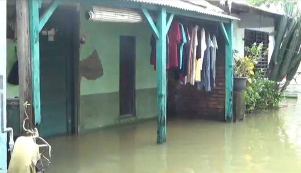 Kondisi banjir di Kampung Tambakrejo Semarang. (IDN Times/bt)