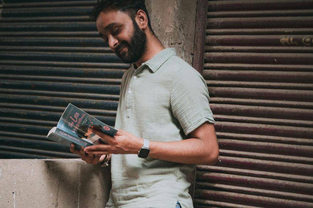 ilustrasi membaca buku (Pexels.com/Ranjeet Chauhan)