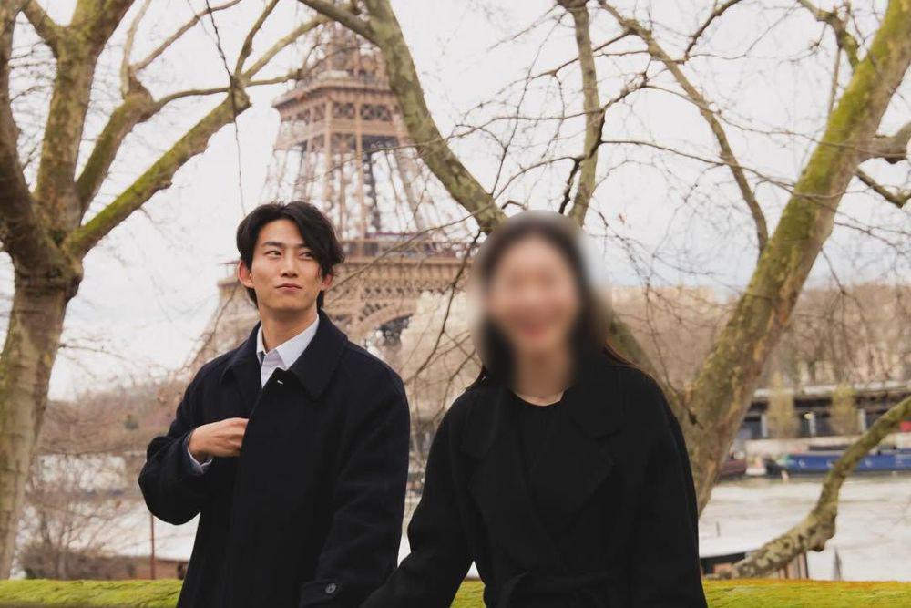 Agensi Foto yang Unggah Potret Taecyeon 2PM di Paris Meminta Maaf