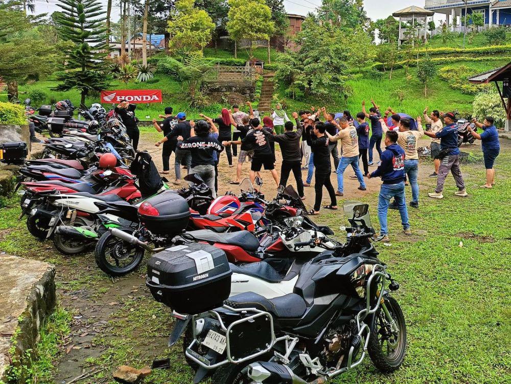 Serunya Motor Camp Ratusan Rider di Scout Village Sibolangit