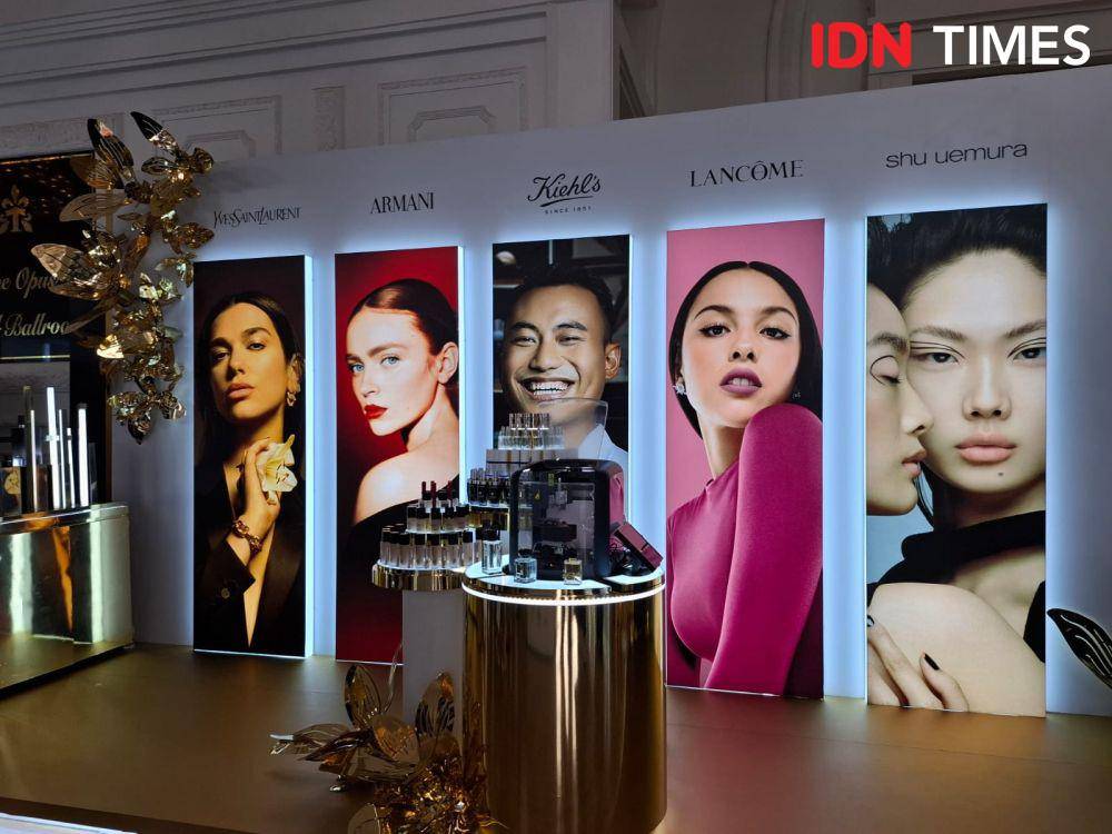 potret Exhibition Perjalanan 45 Tahun L'Oréal Indonesia di The Tribrata Dharmawangsa, Jakarta, pada Kamis (6/2/2025). (IDN Times/Adyaning Raras)